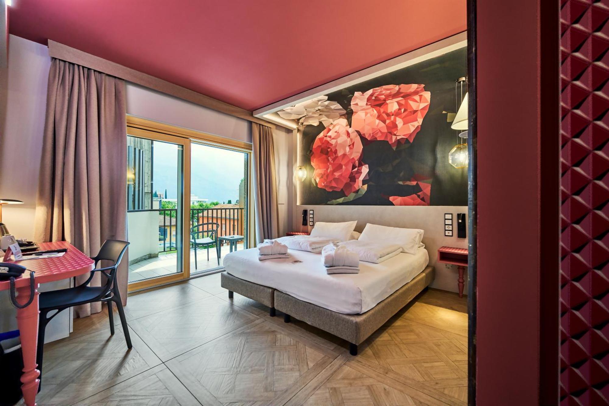 Parc Hotel Flora S Riva del Garda Esterno foto